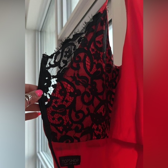 Item too small on me! - Picture 4 of 4